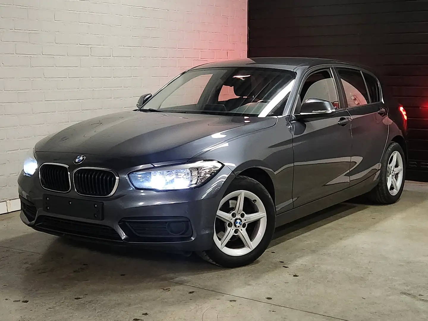 BMW 118 dA JOY Edition AdBlue (EU6d-TEMP) Gris - 2