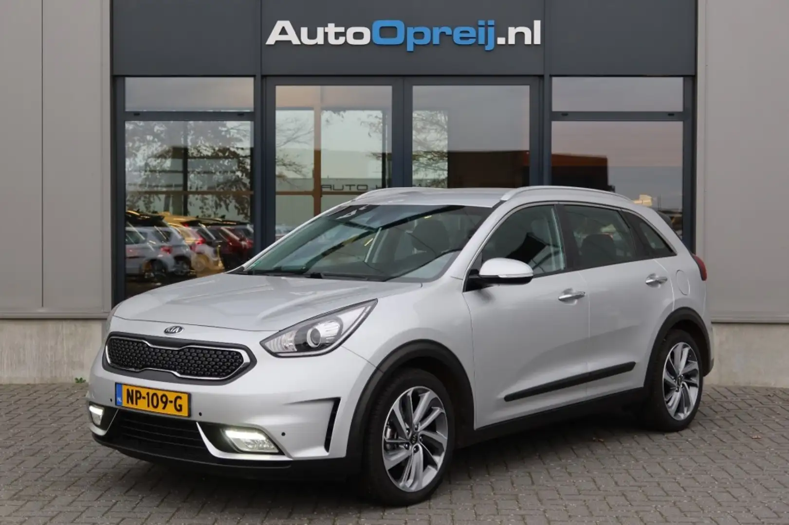 Kia Niro 1.6 GD Hybrid AUTOMAAT First Edition NAVI, Camera, Gris - 1