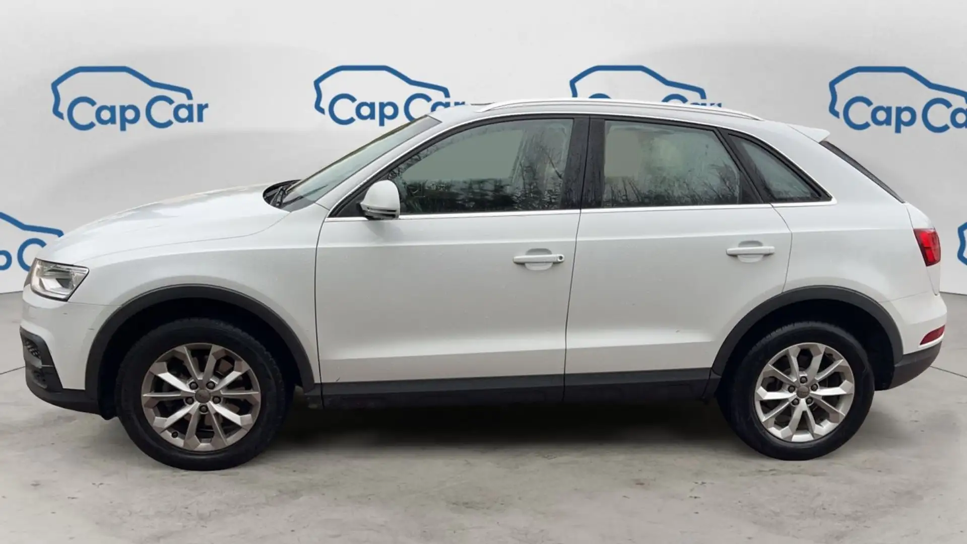 Audi Q3 I 2.0 TDI 120 Ambiente Blanc - 2