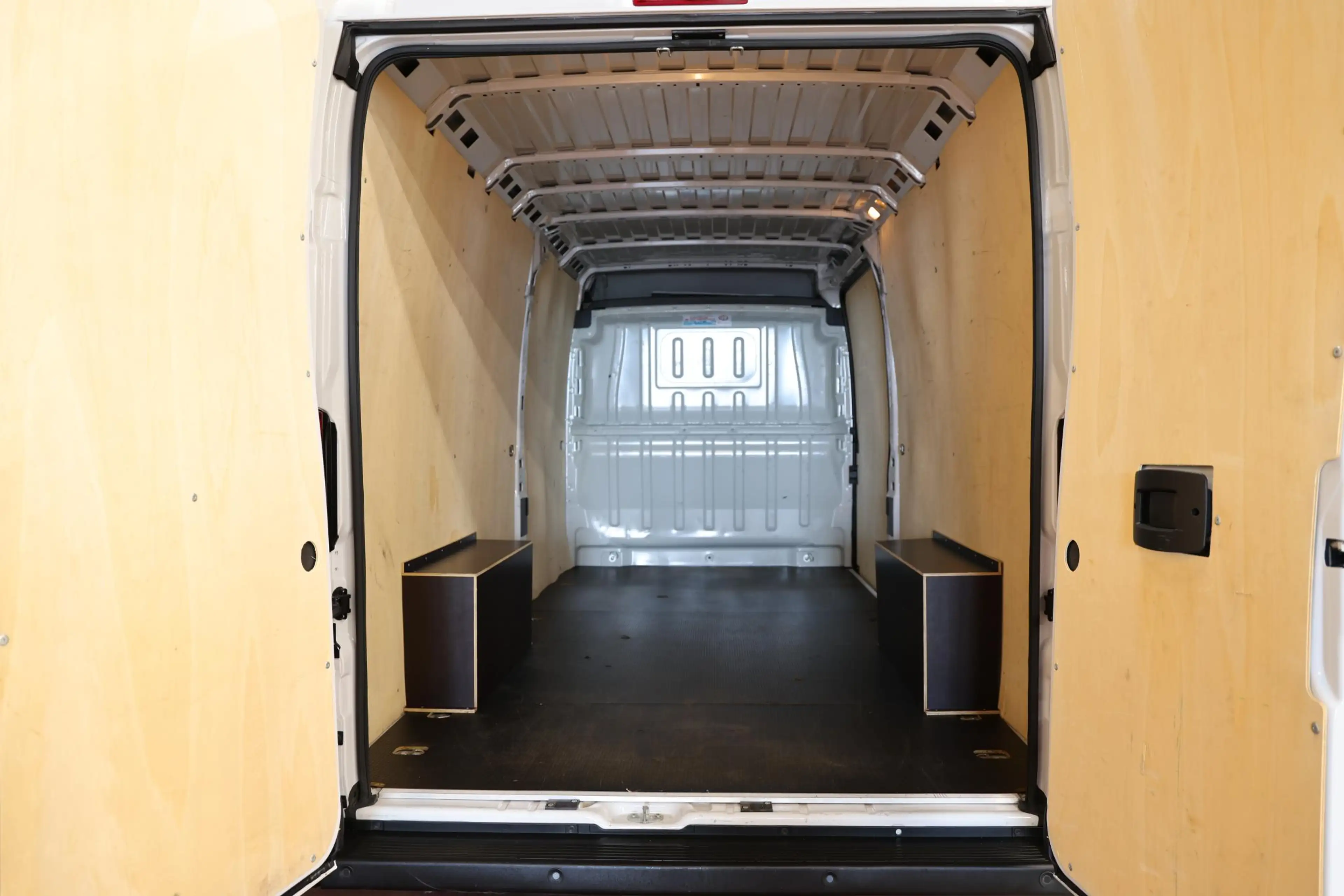 Peugeot Boxer 2.2 BlueHDi 140 L4H2 HEAVY DUTY — photo 5