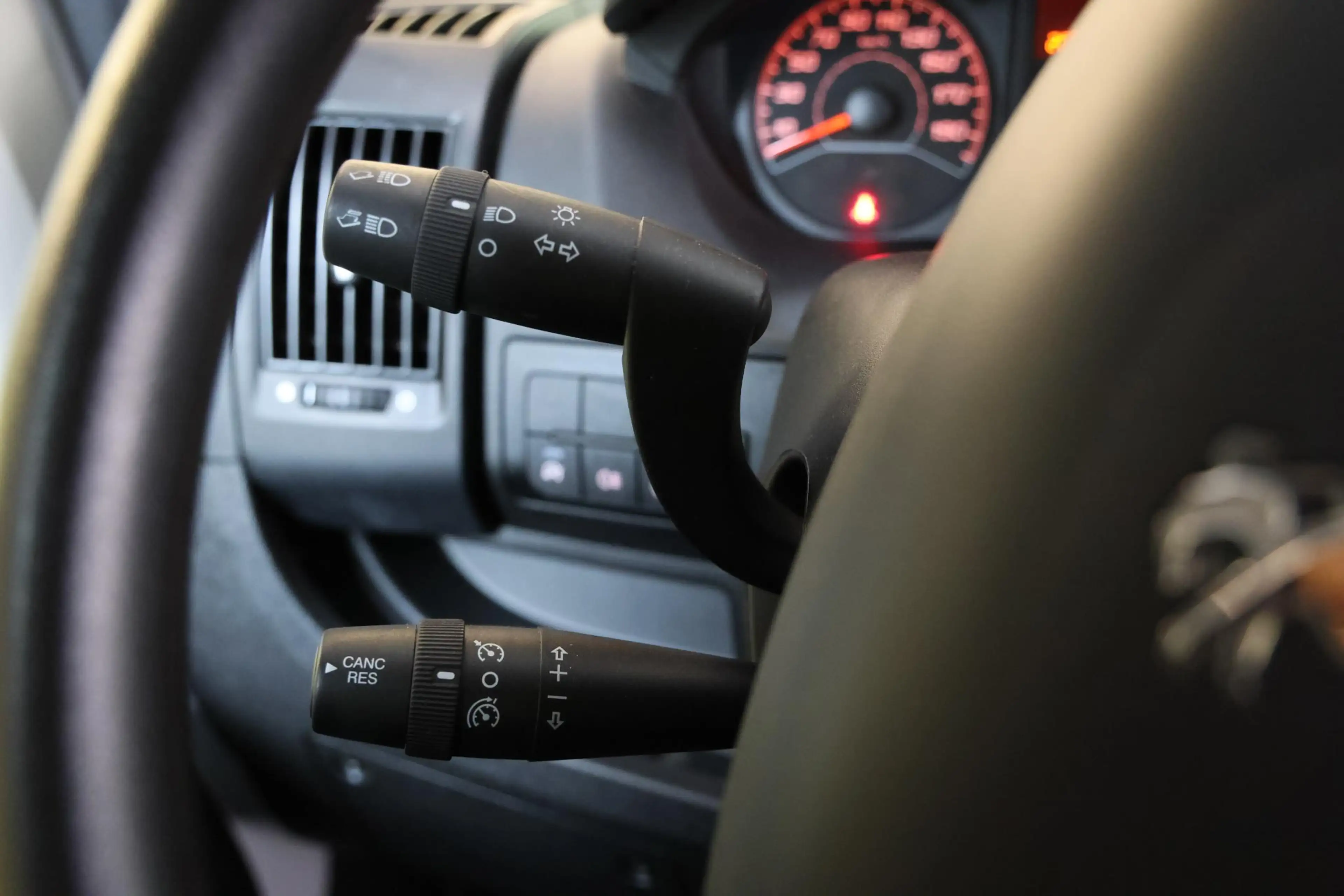 Peugeot Boxer 2.2 BlueHDi 140 L4H2 HEAVY DUTY — photo 14