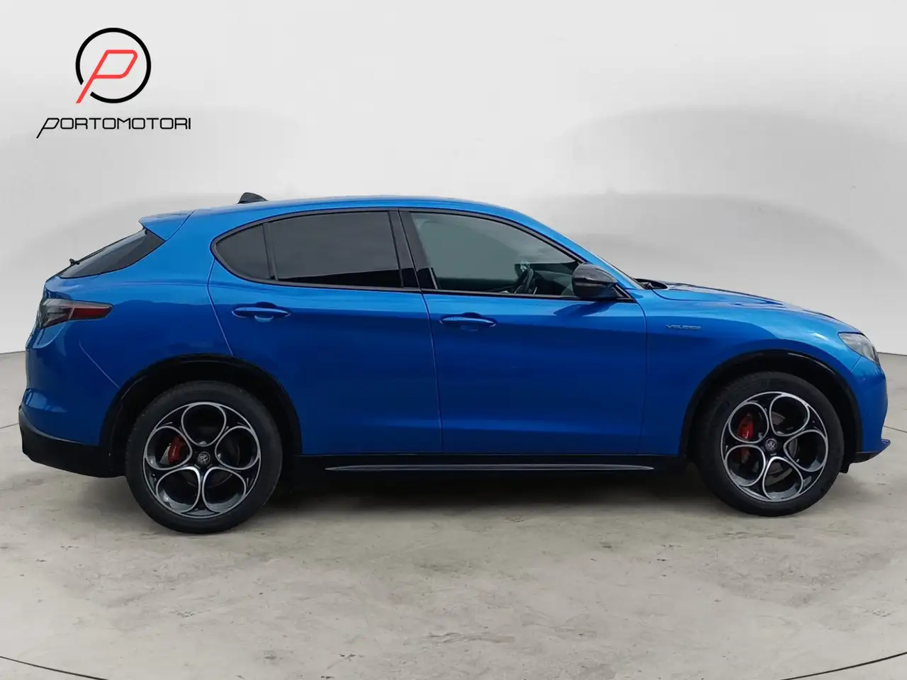 Alfa Romeo Stelvio 2024 — фото 6