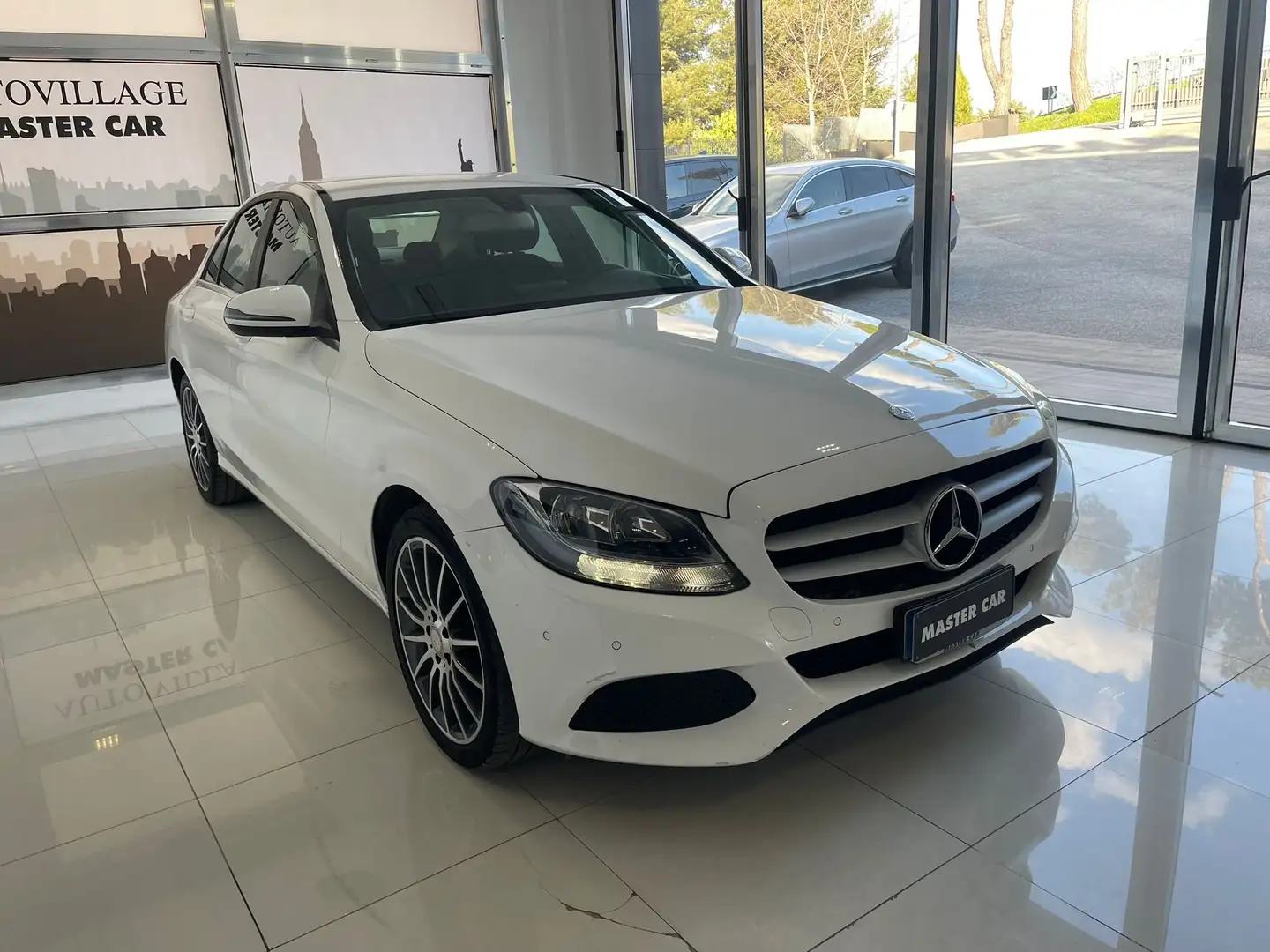 Mercedes-Benz C 200 automatica 136cv  SOTTO COSTO SUPER PREZZO Bianco - 2