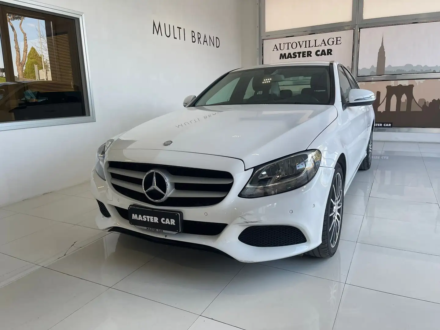 Mercedes-Benz C 200 automatica 136cv  SOTTO COSTO SUPER PREZZO White - 1