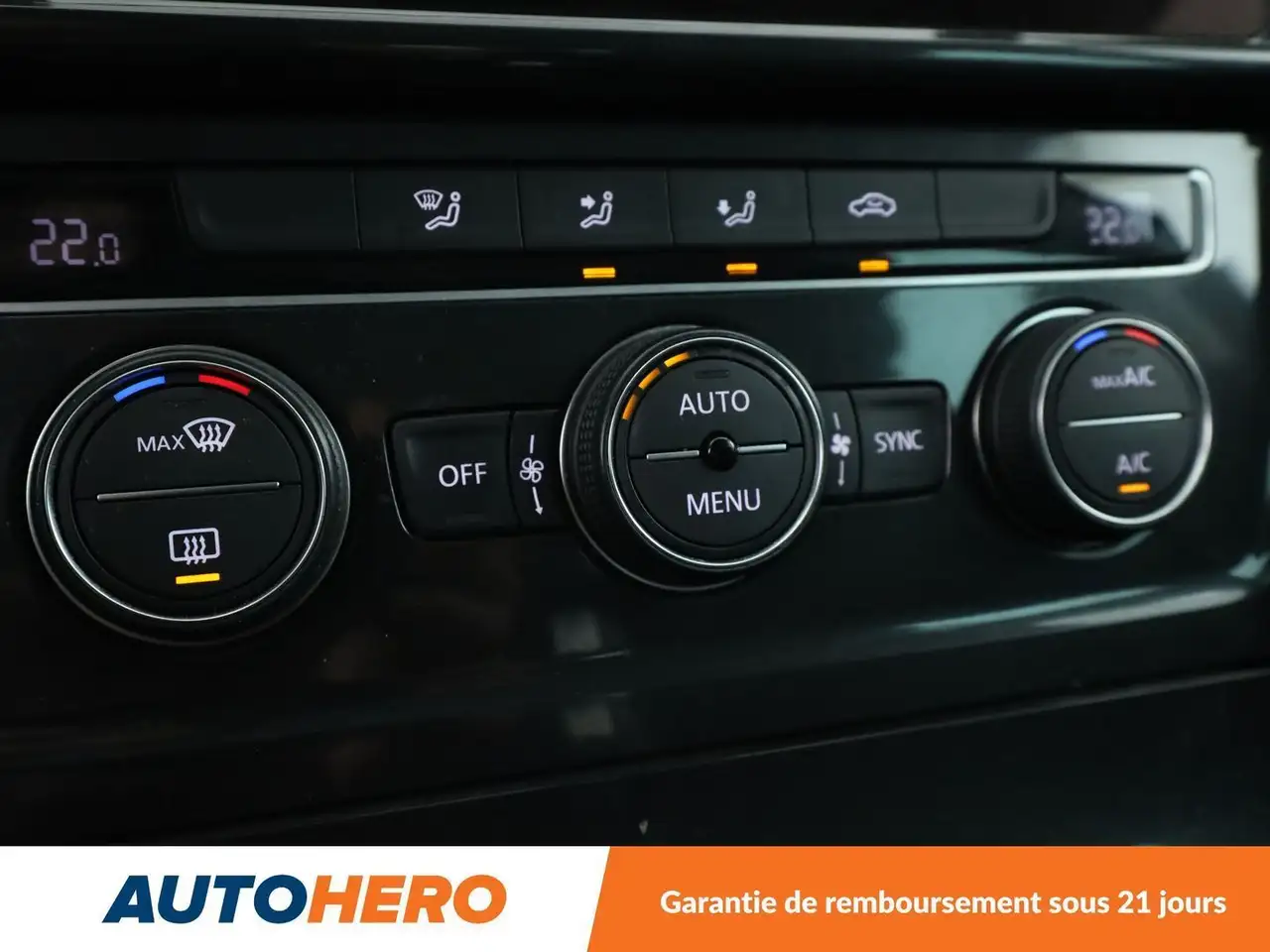 Volkswagen Golf Standard Model — photo 25