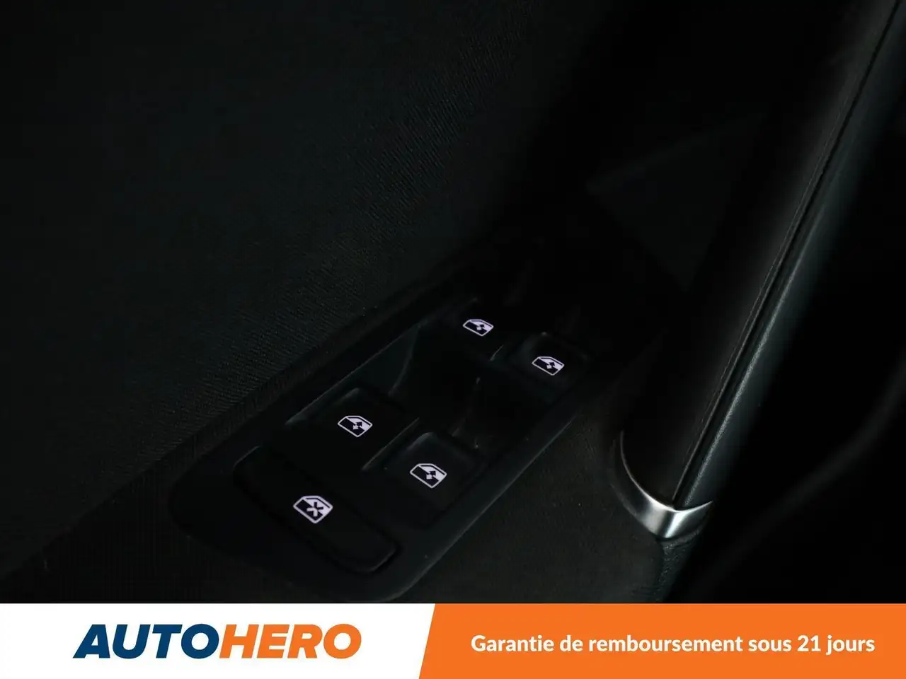 Volkswagen Golf Standard Model — photo 31