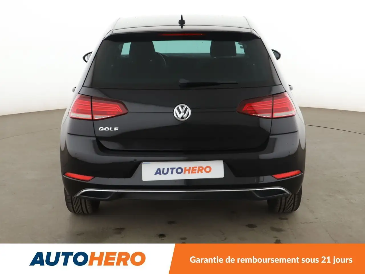 Volkswagen Golf Standard Model — photo 5