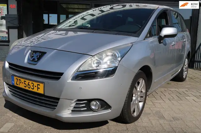 Peugeot 5008 1.6 VTi Blue Lease 7p.