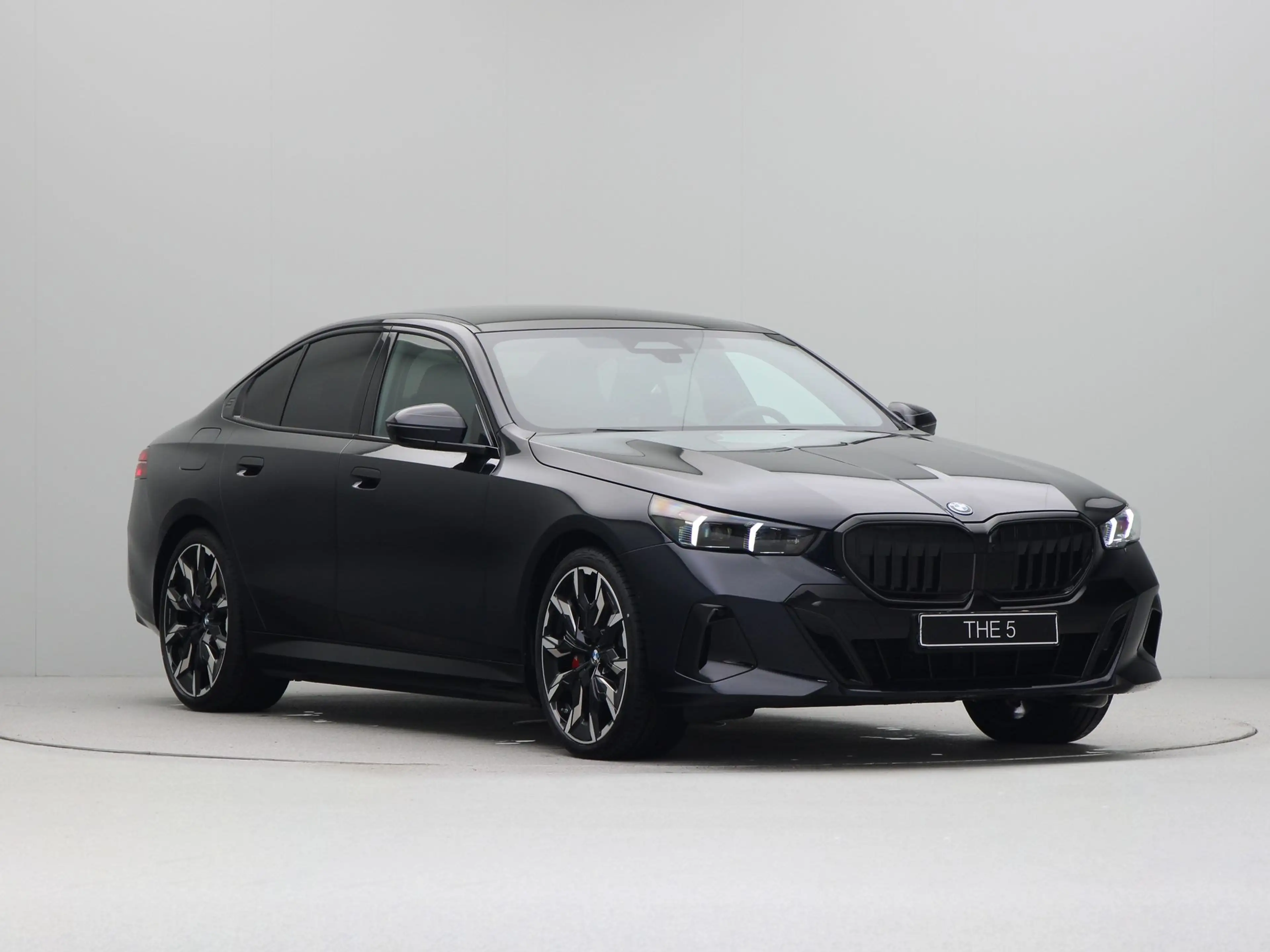 BMW 550 5 Serie 550e xDrive Sedan M-Sport — photo 7