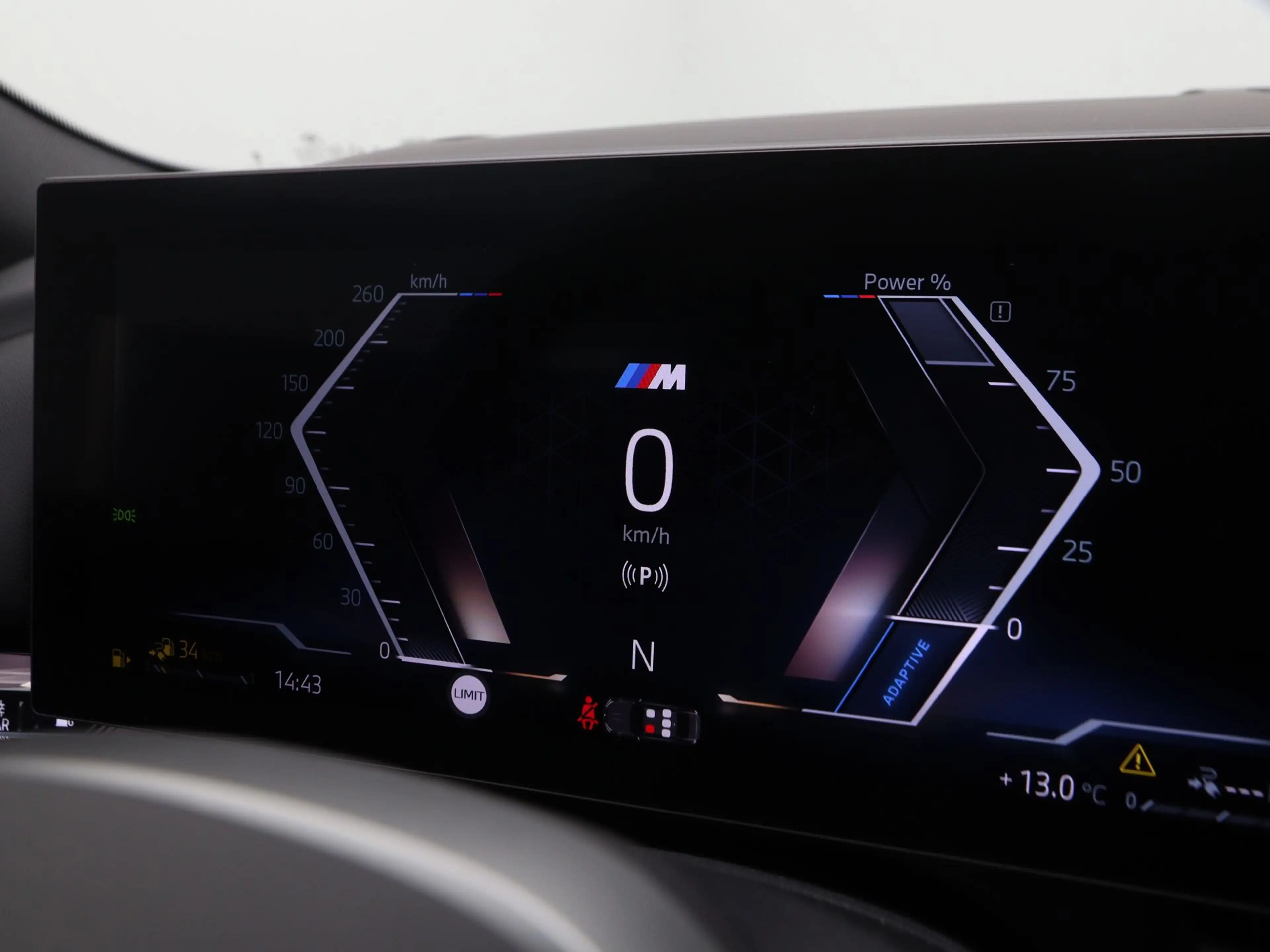 BMW 550 5 Serie 550e xDrive Sedan M-Sport — photo 3