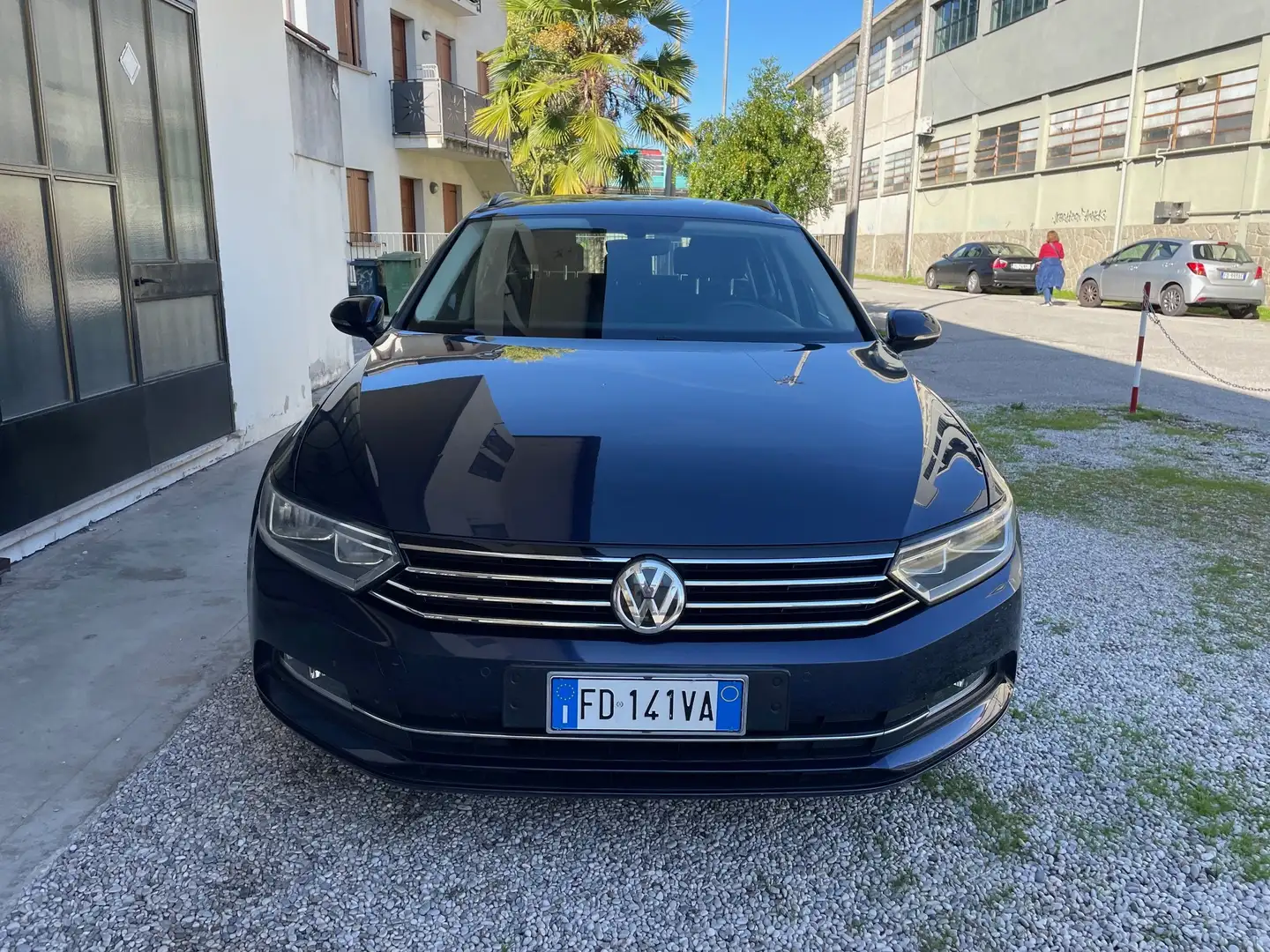 Volkswagen Passat Variant 1.6 tdi highline Blu/Azzurro - 2