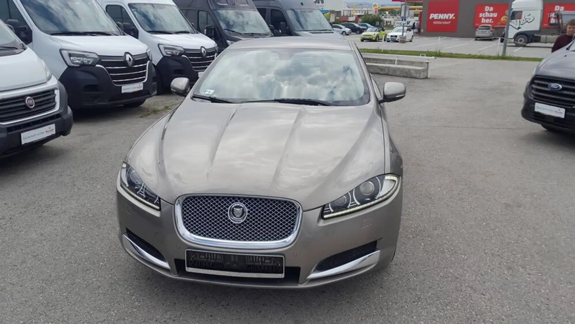 Jaguar XF 2.2 Aut. Diesel Grigio - 2