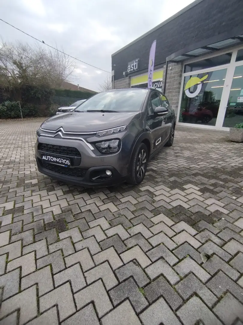 Citroen C3 1.2 PureTech Feel Grau - 2