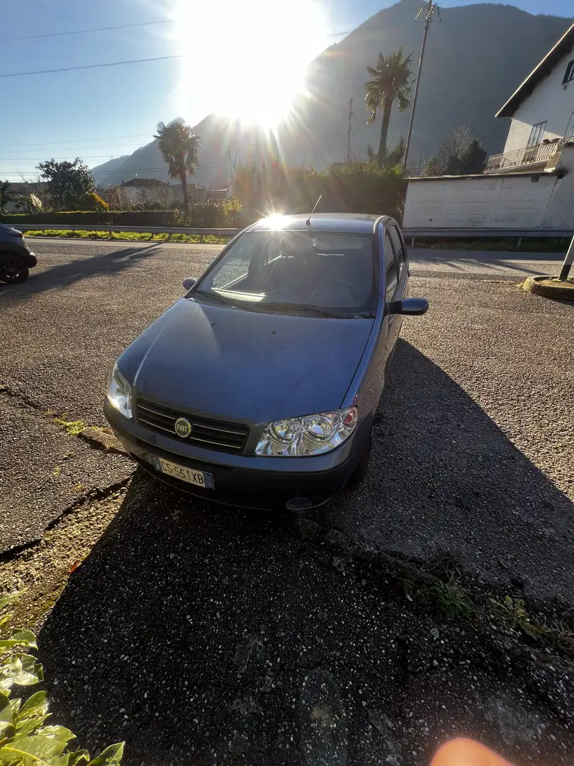 Fiat Punto 5p 1.2 16v Dynamic - 1