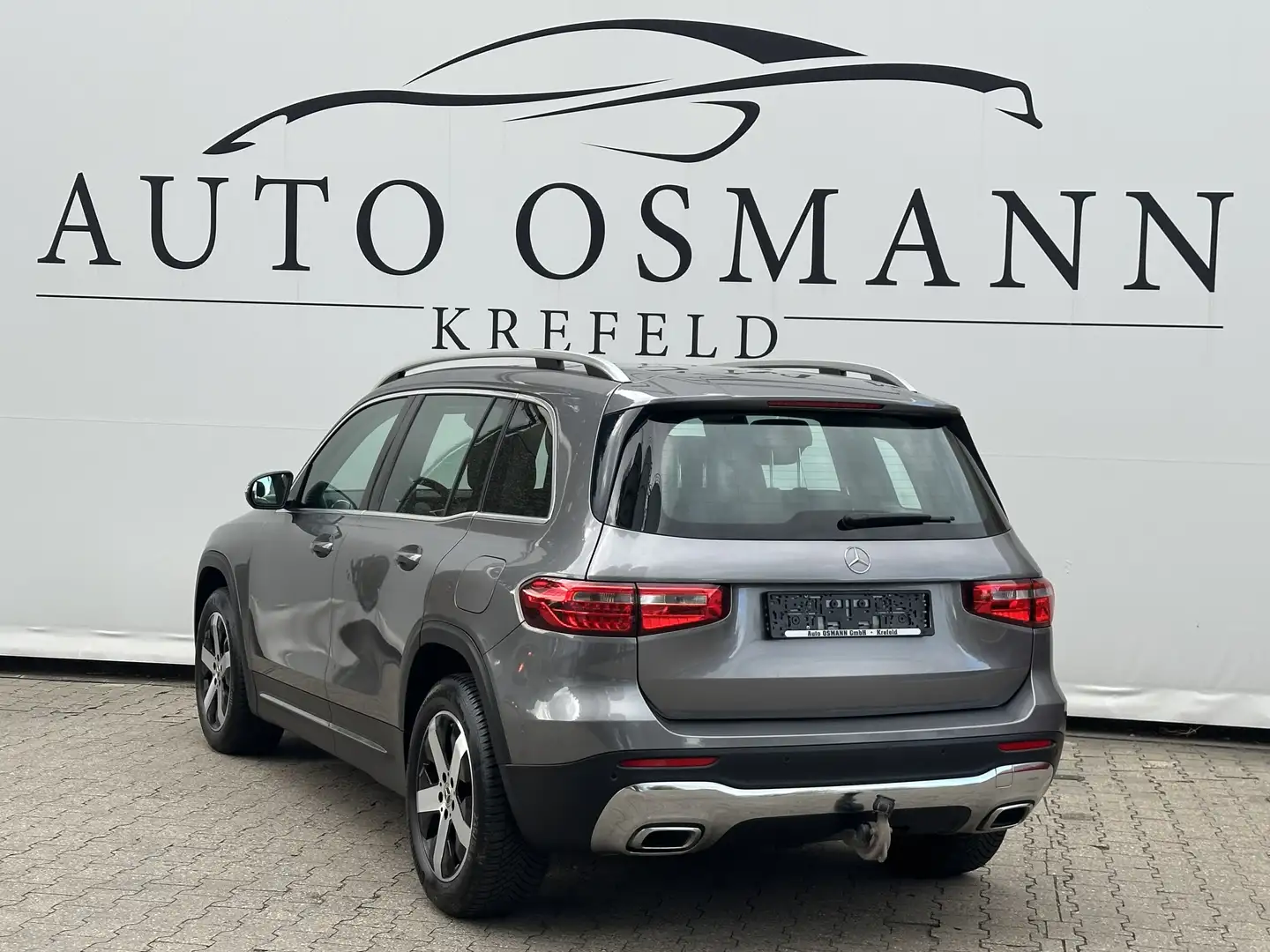 Mercedes-Benz GLB 220 d 8G-DCT Progressive   Pano   Assist  .. Grijs - 2