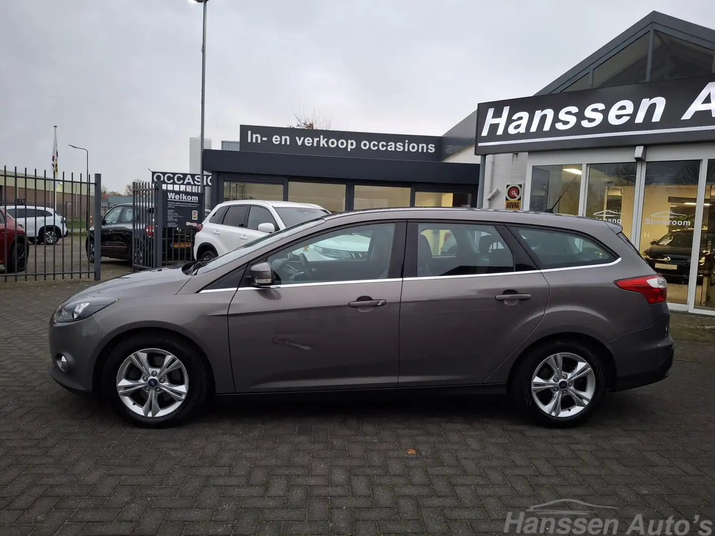 Ford Focus Wagon 2.0 TDCI Titanium Bruin - 2