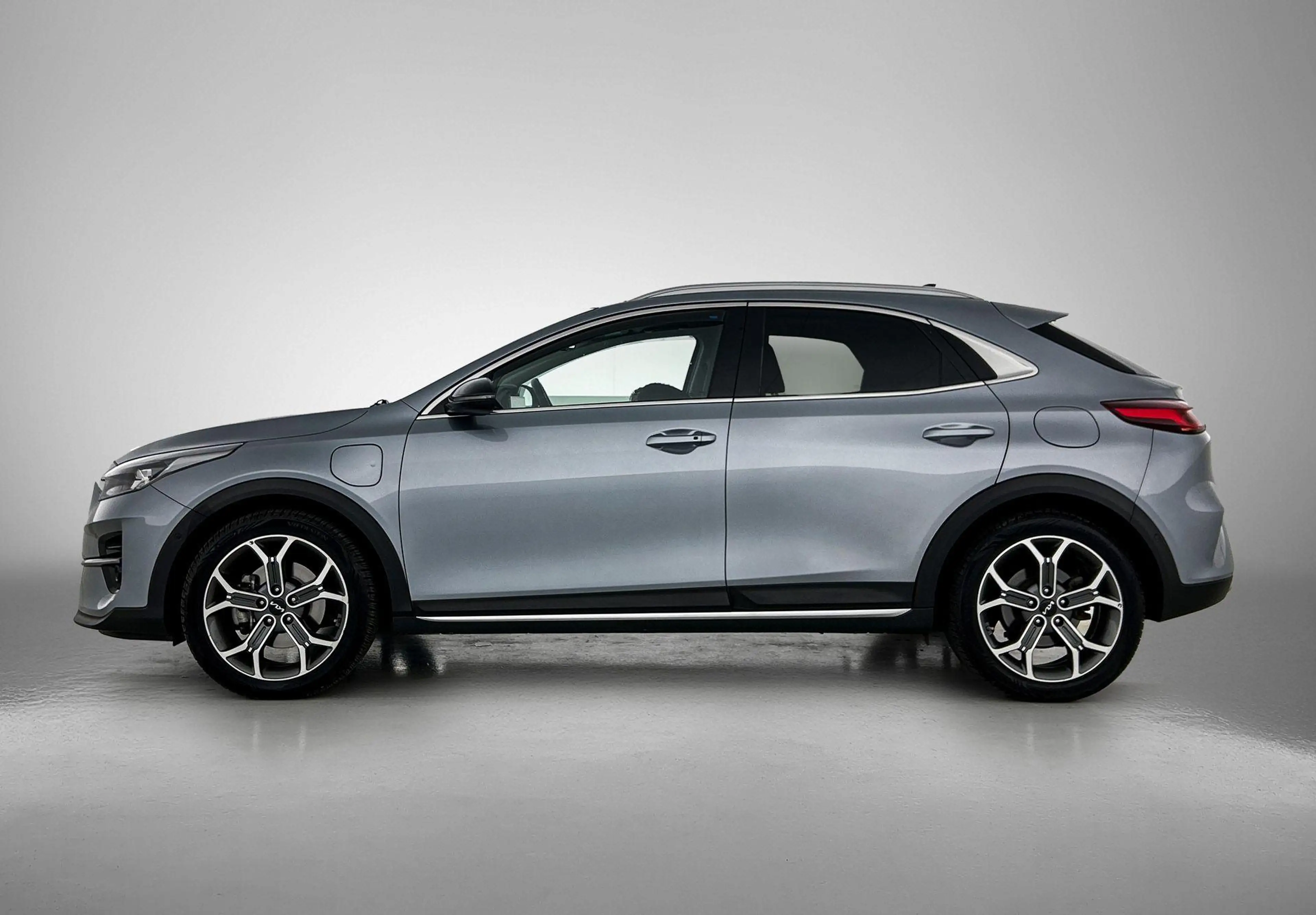 Kia XCeed 1.6 GDi PHEV ExecutiveLine PANO | LEER | CAMERA | — photo 2
