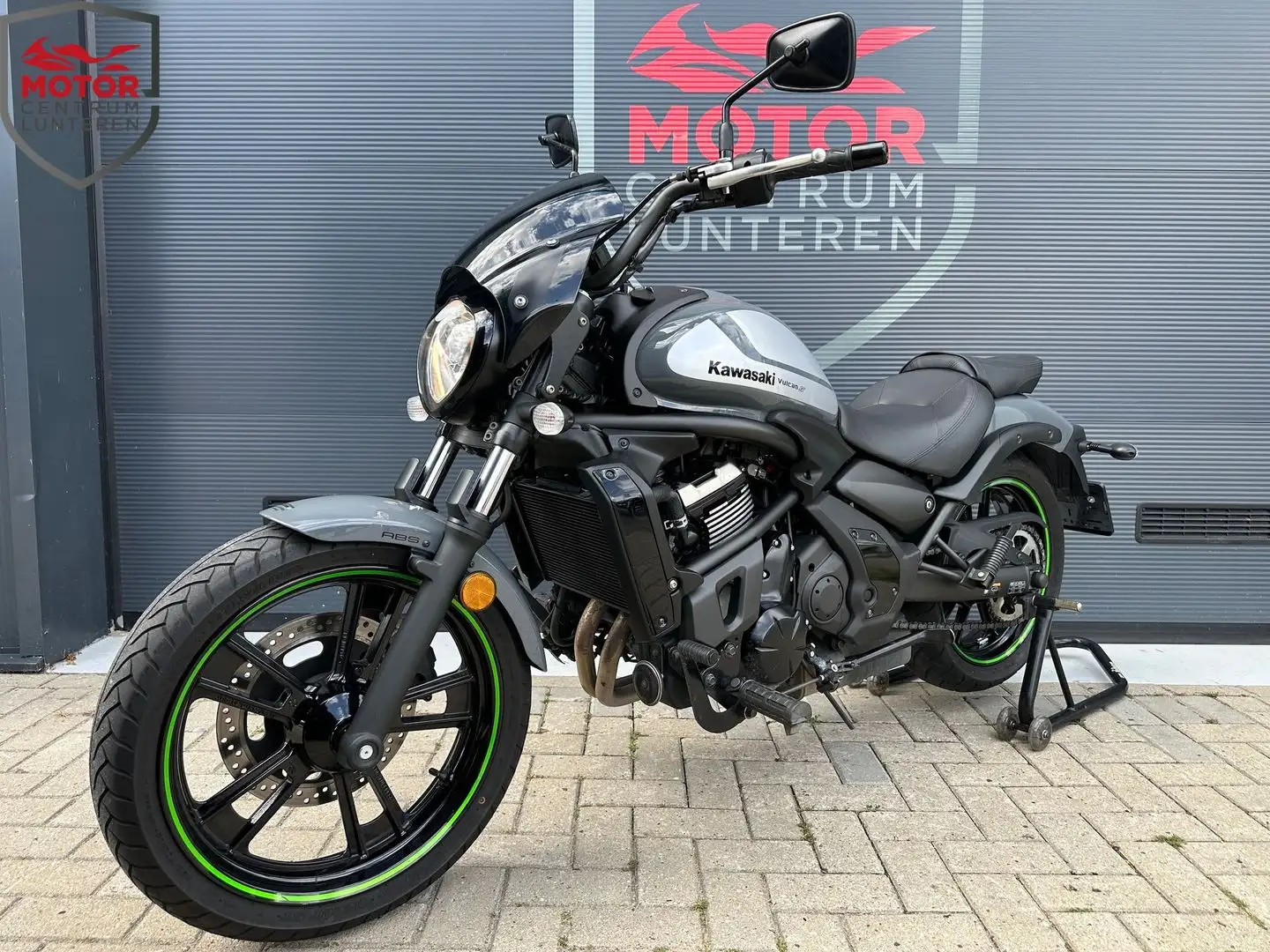 Kawasaki Vulcan S Grijs - 2
