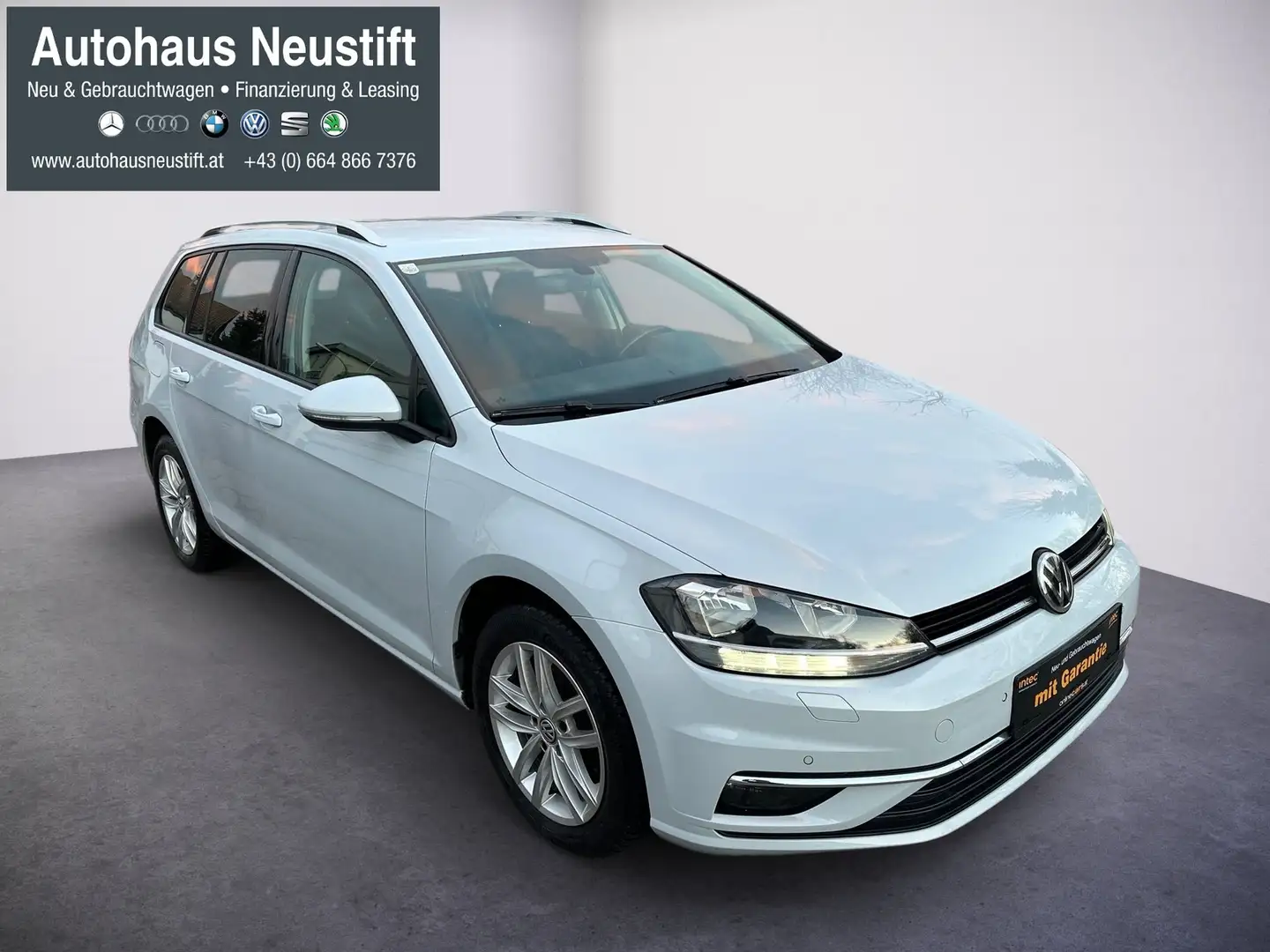 Volkswagen Golf Variant VII 1,6 TDI Sound Weiß - 2