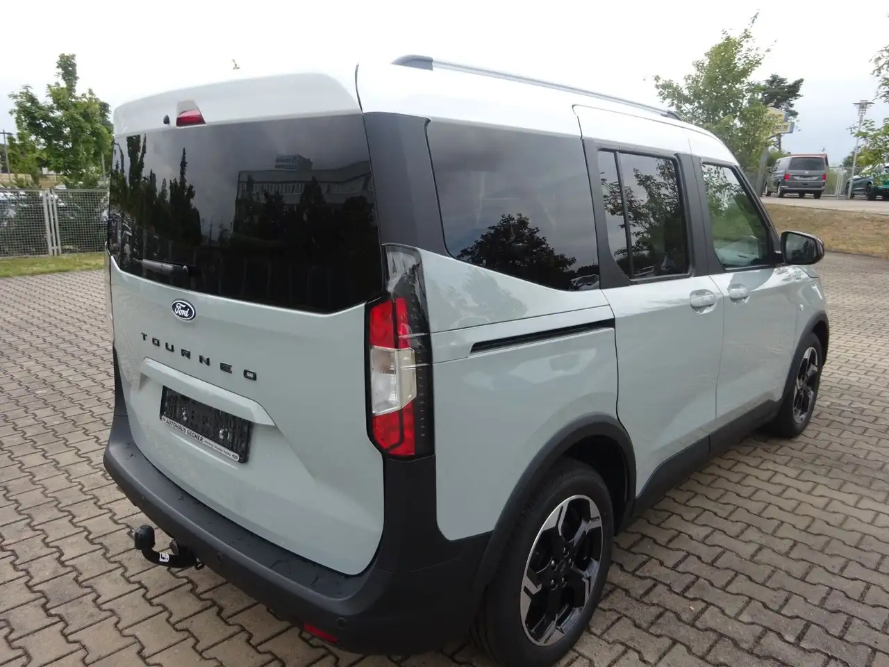 Ford Tourneo Courier 2026 — фото 8
