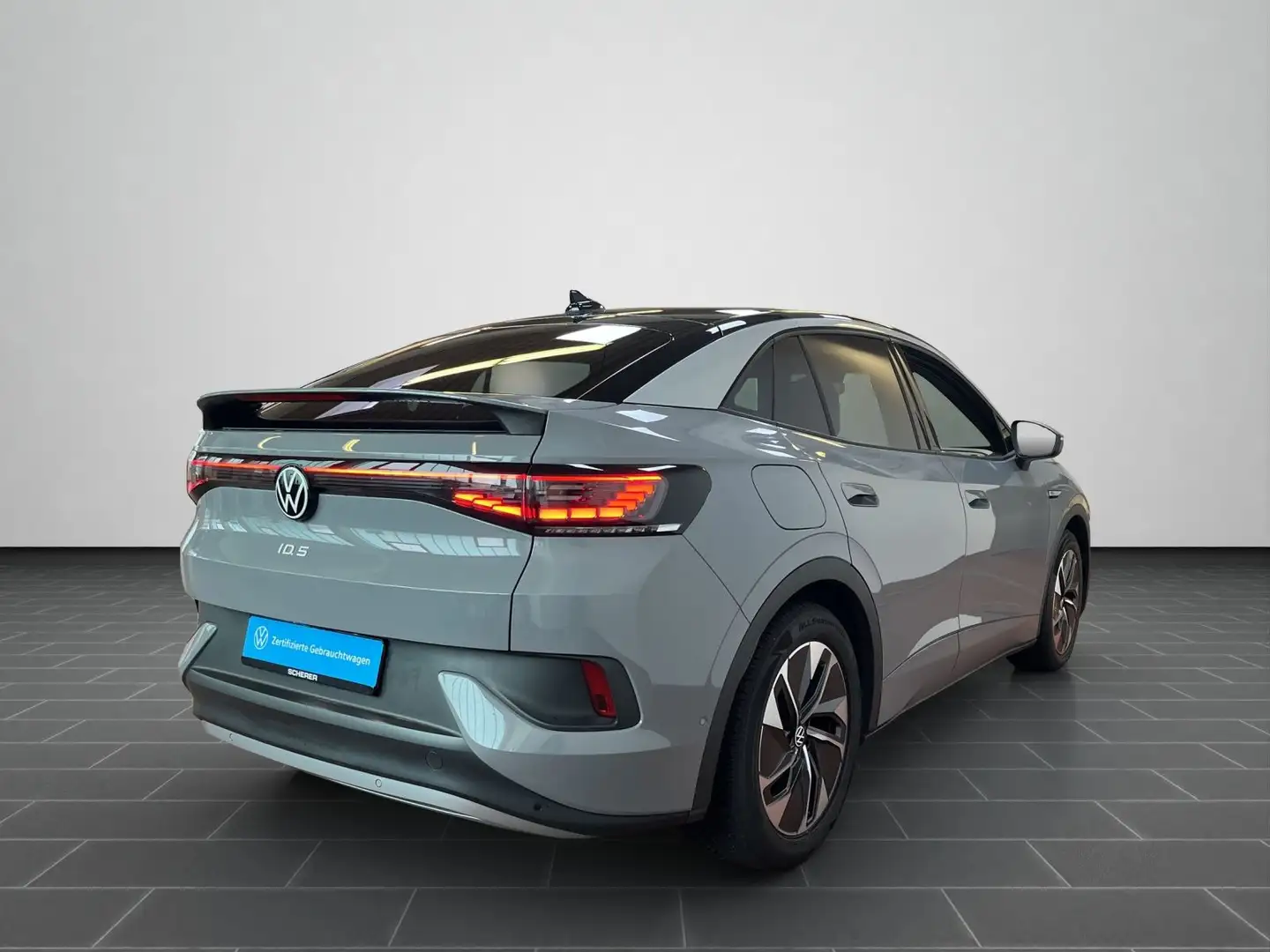 Volkswagen ID.5 Pro Perf. 77kWH MATRIX NAVI RFK HuD Gris - 2