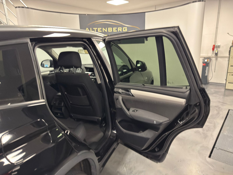 BMW X3 xDrive 30 d AHK Bi-Xenon Navi PDC Keyless — photo 8