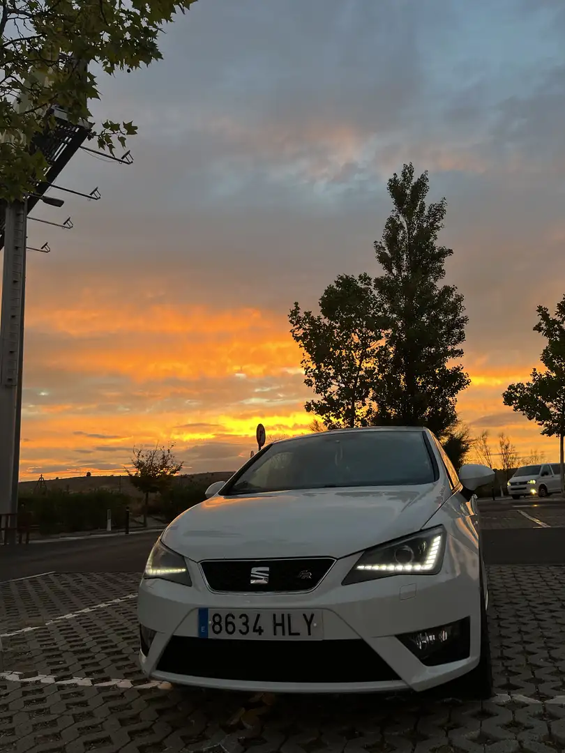 SEAT Ibiza SC 1.6TDI CR FR 105 - 1