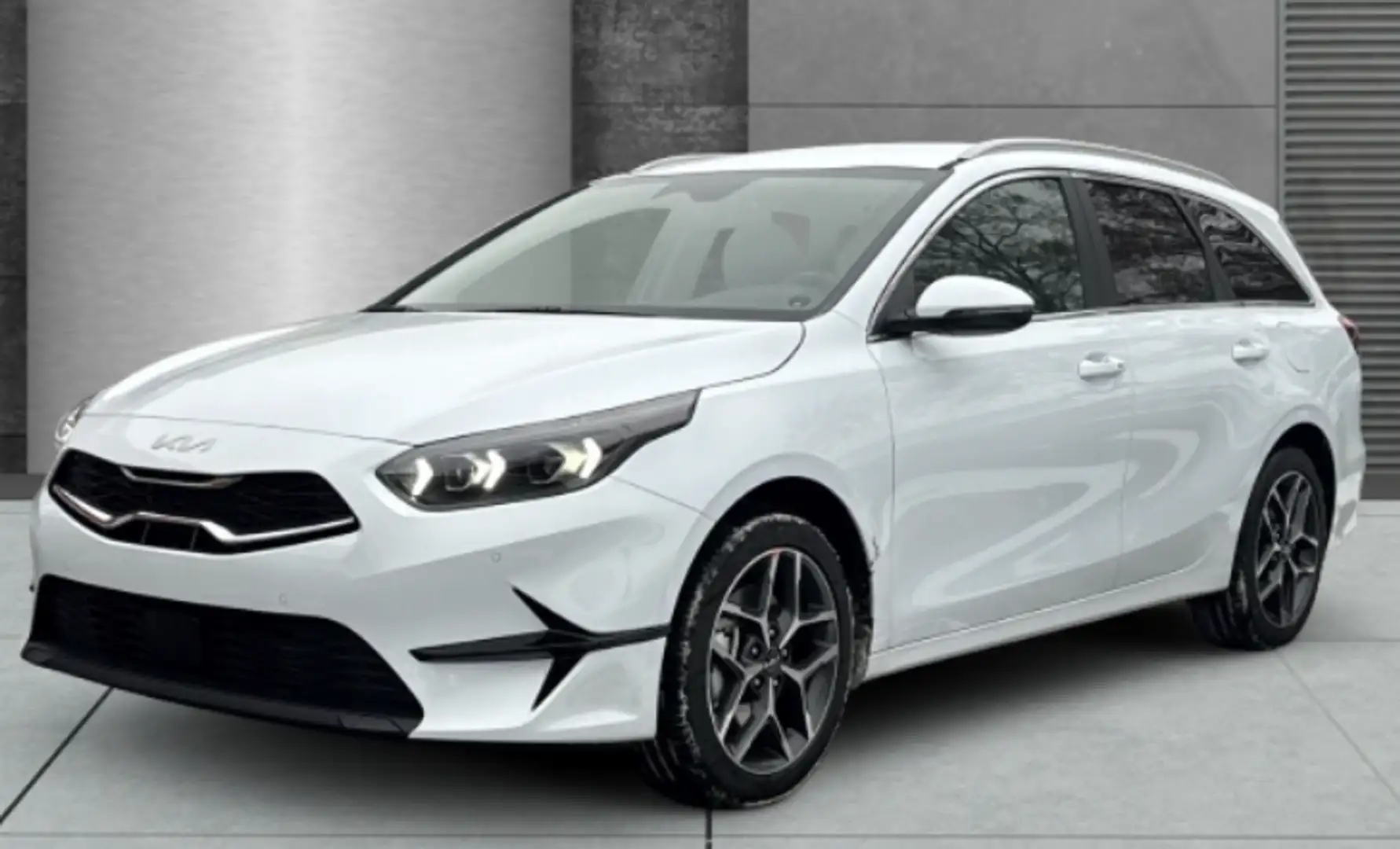 Kia Ceed SW / cee'd SW 1.5T 48V DCT ULTIMATE Edition Style-Paket Silber - 1