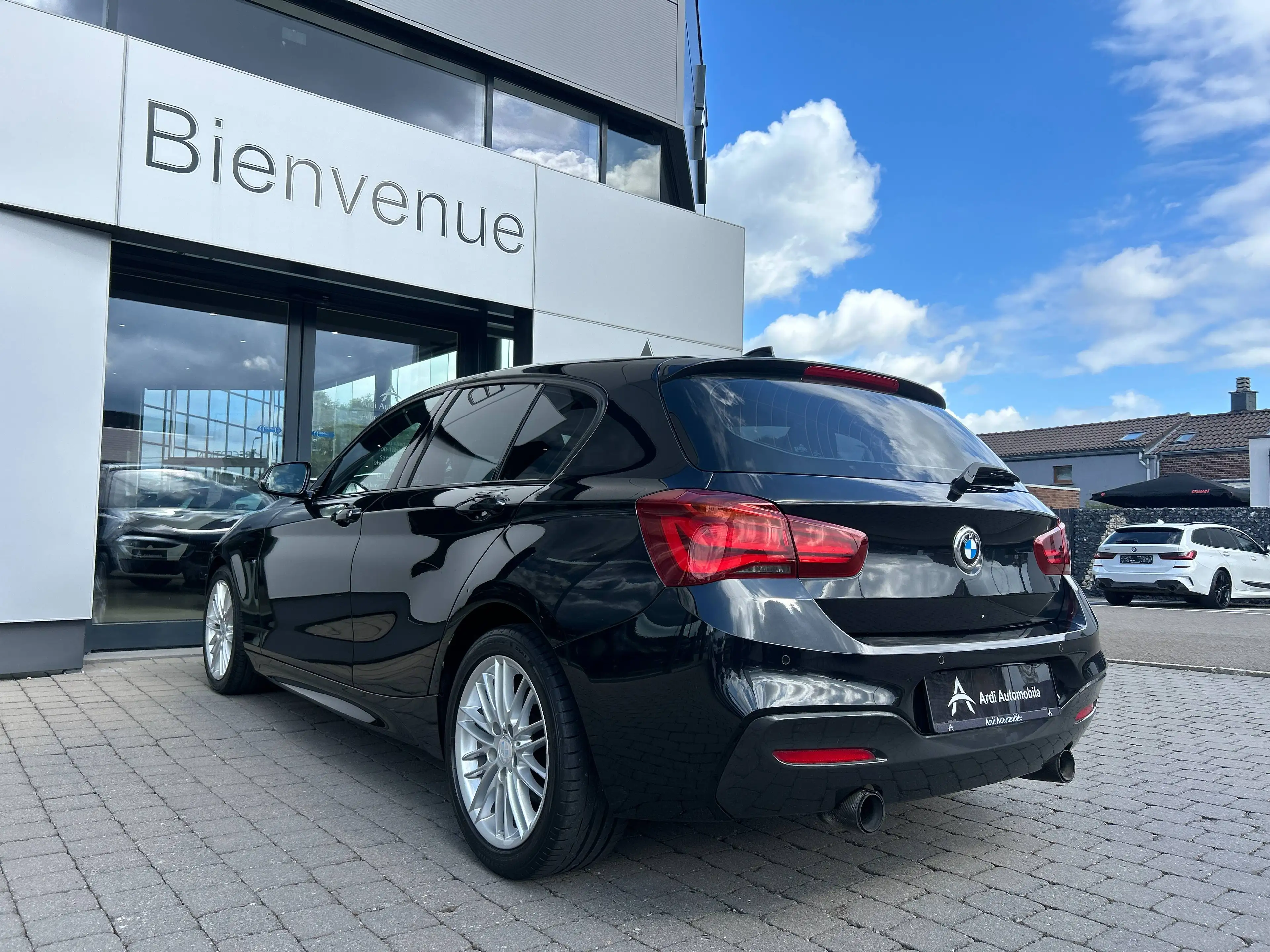 BMW 118 118iA PACK M *GARANTIE*GPS PRO*LED*SIEGES CHAUFF* — photo 6
