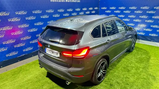 BMW X1 view 16