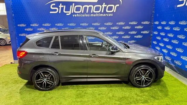 BMW X1 view 12