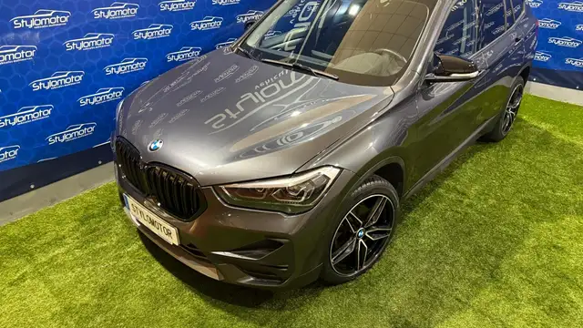 BMW X1 view 18