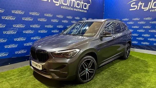 BMW X1 view 2