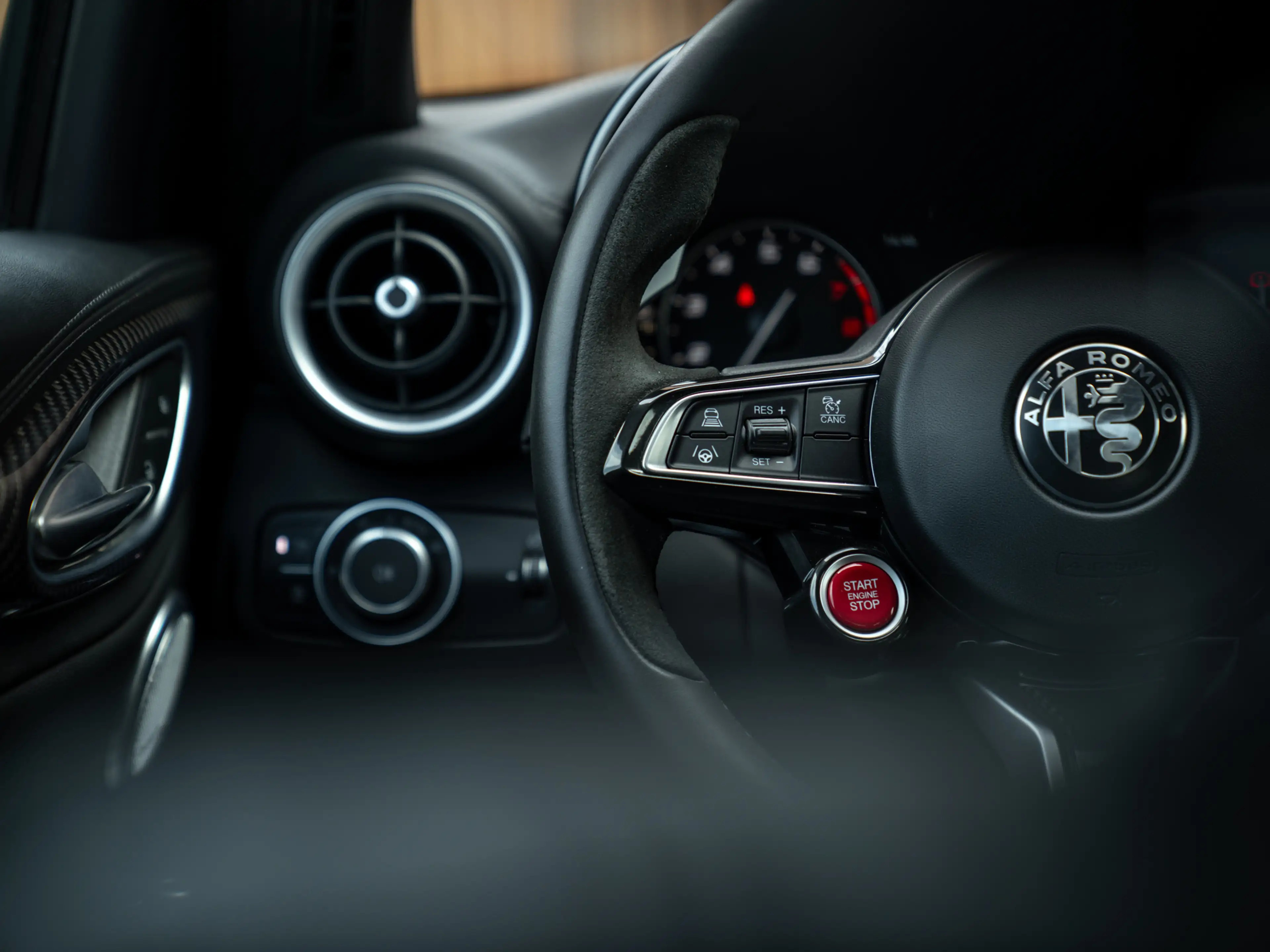 Alfa Romeo Giulia 2.9 V6 Quadrifoglio | Harman/Kardon | Adapt. cruis — photo 37