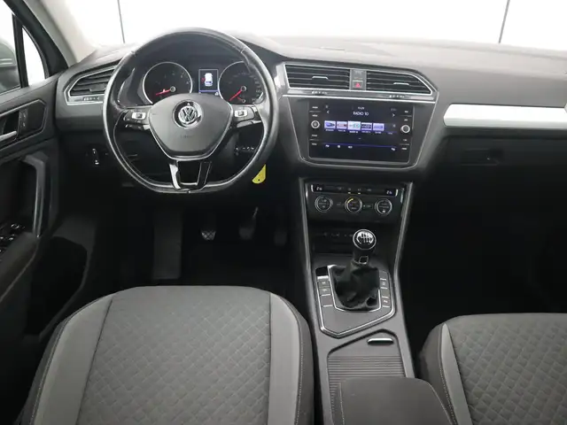 Volkswagen Tiguan view 8