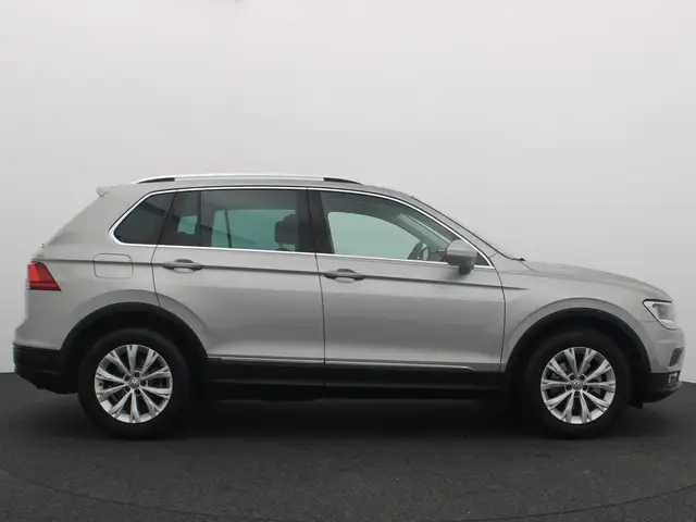 Volkswagen Tiguan view 18