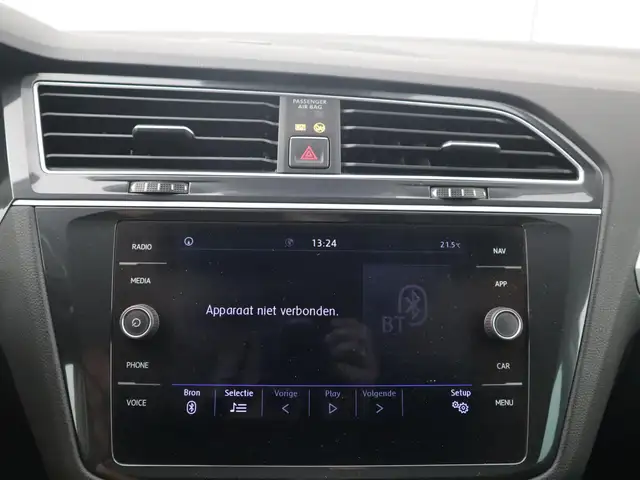Volkswagen Tiguan view 24