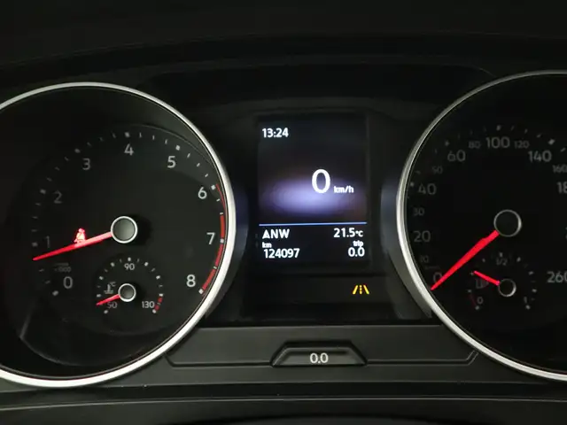Volkswagen Tiguan view 28