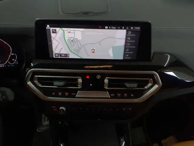 BMW X3 view 6