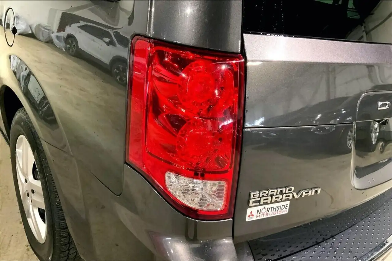 Dodge Grand Caravan снимка Dodge Grand Caravan