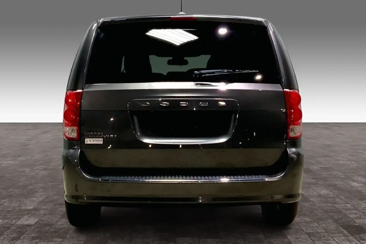 Dodge Grand Caravan снимка Dodge Grand Caravan