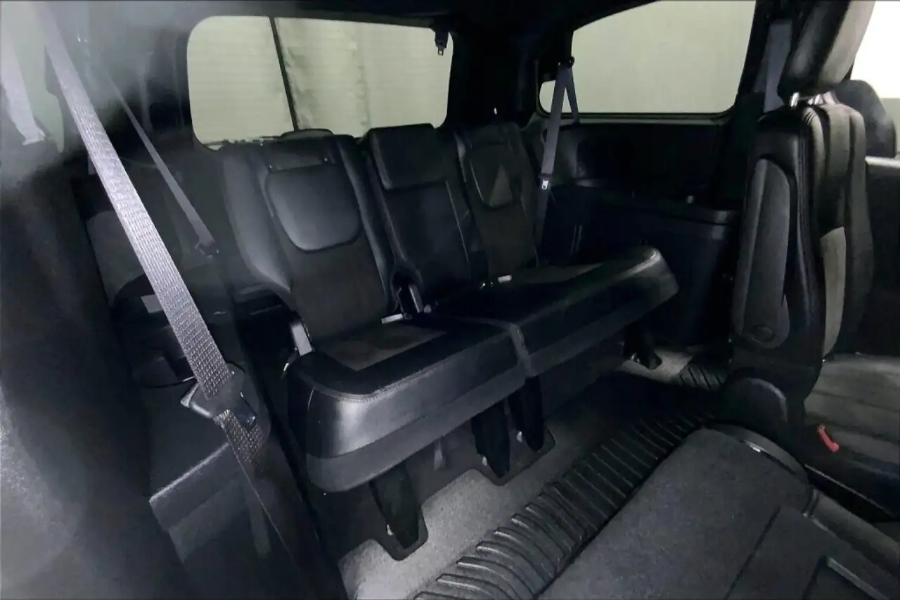 Dodge Grand Caravan снимка Dodge Grand Caravan