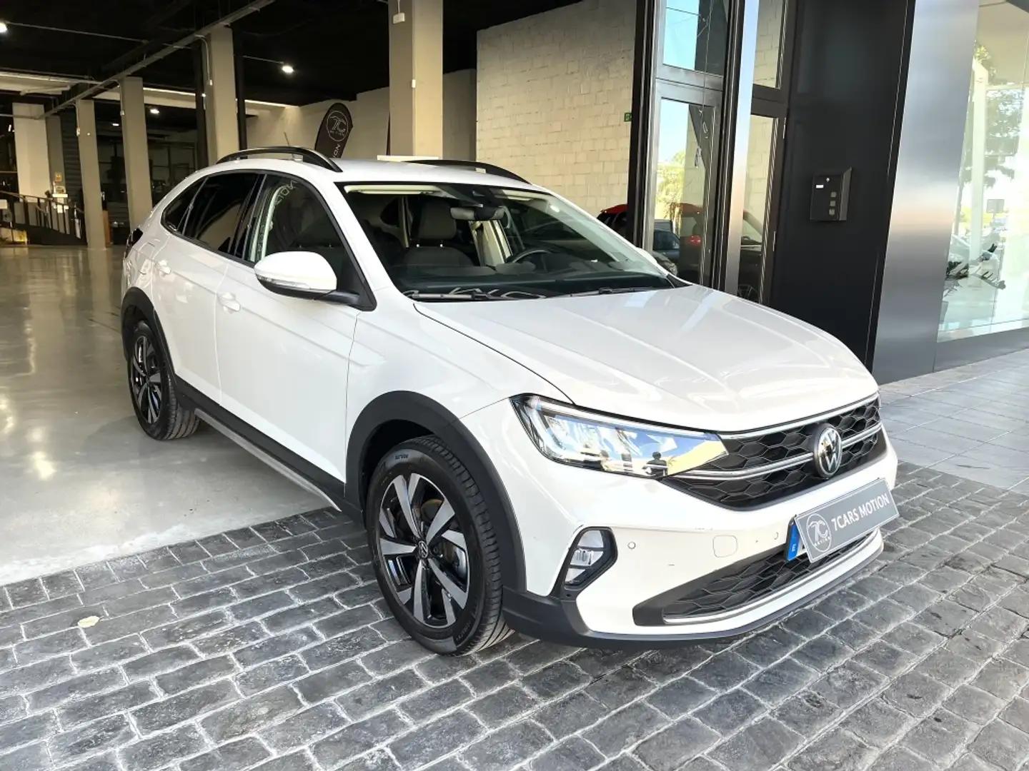 Volkswagen Taigo 1.0 TSI Más DSG 85kW Gris - 2