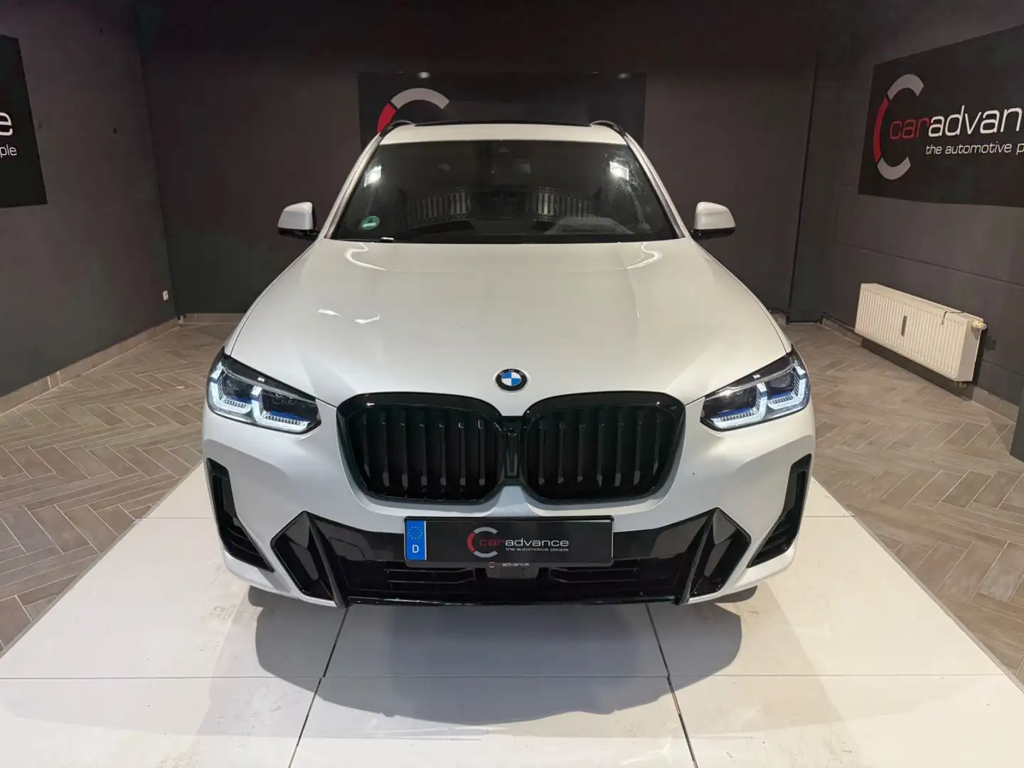 BMW X3 xDrive 20 d M Sport+20"*AHK*Pano*Live* Weiß - 1