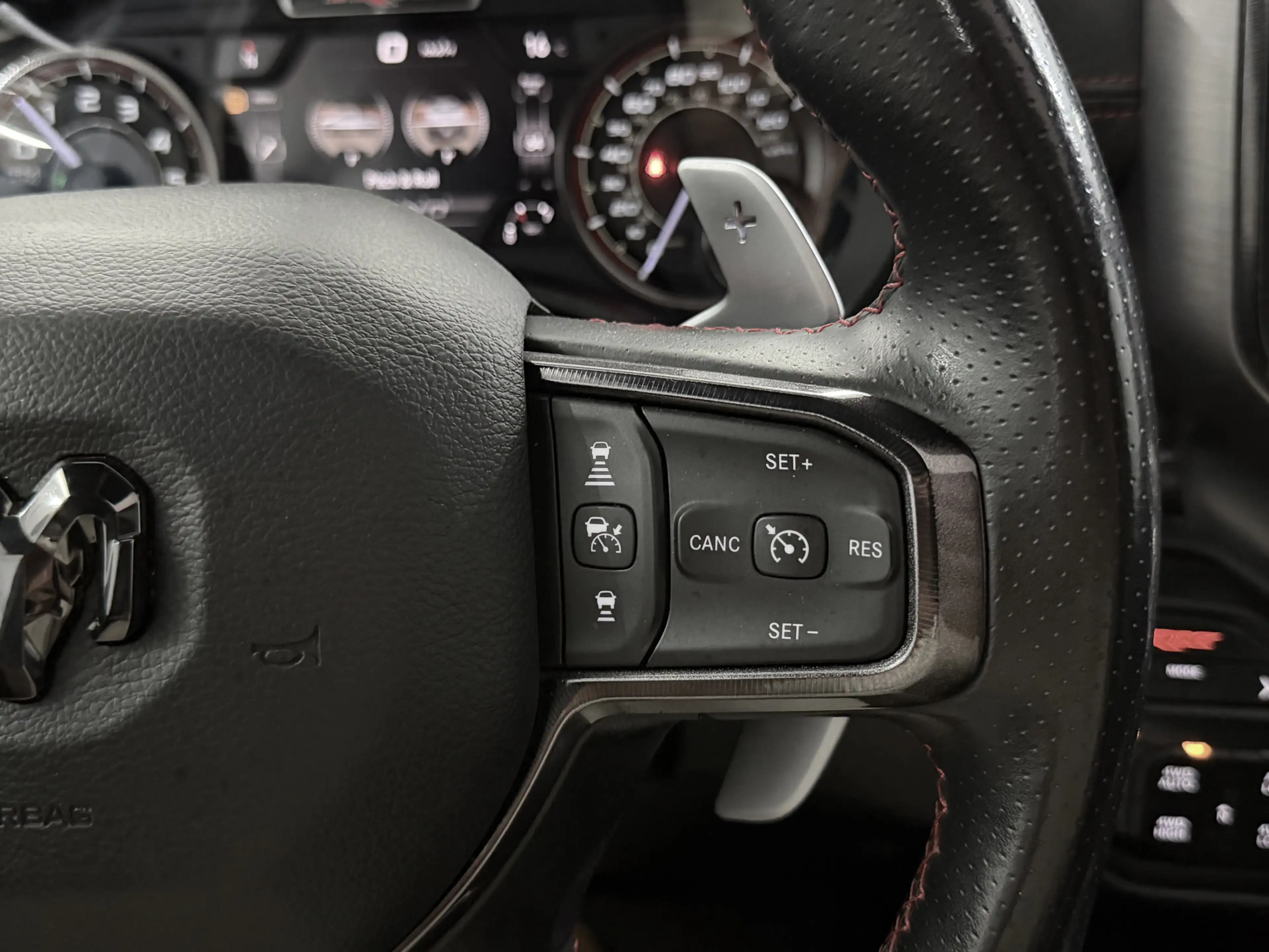 Dodge RAM 1500 6.2 V8 4x4 Crew Cab TRX 1e eigenaar Full opti — photo 36