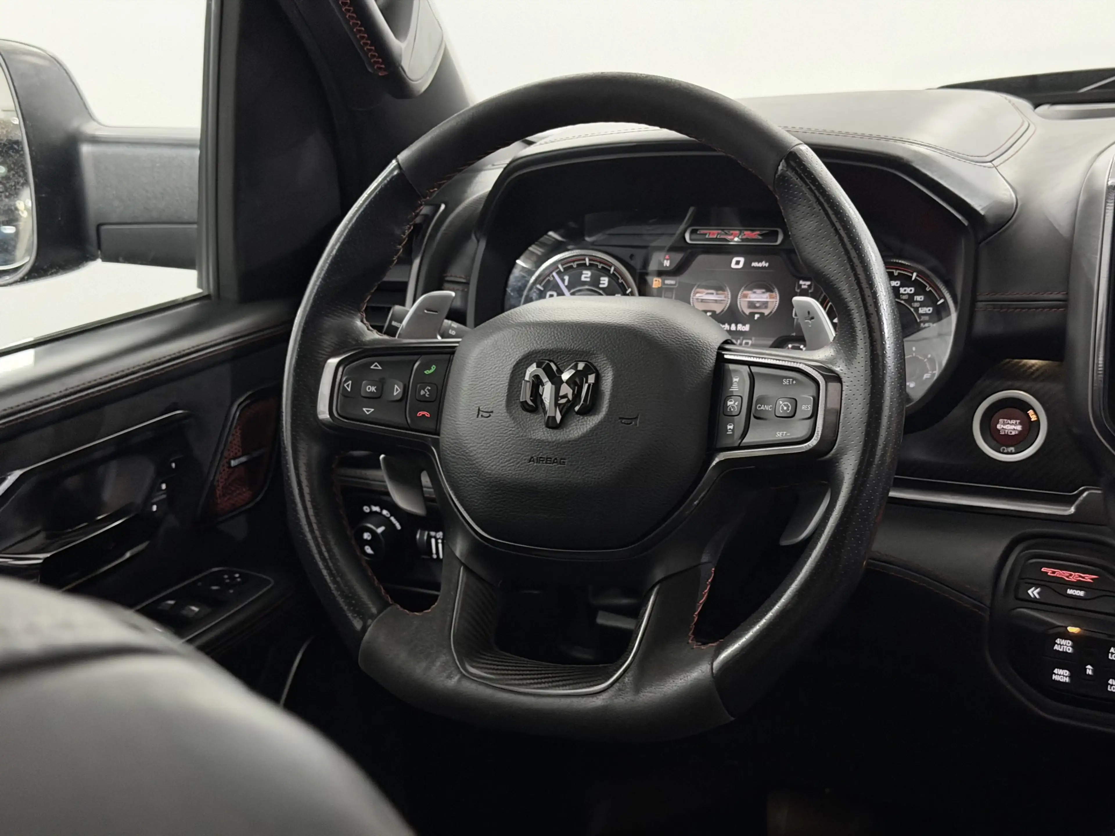 Dodge RAM 1500 6.2 V8 4x4 Crew Cab TRX 1e eigenaar Full opti — photo 17