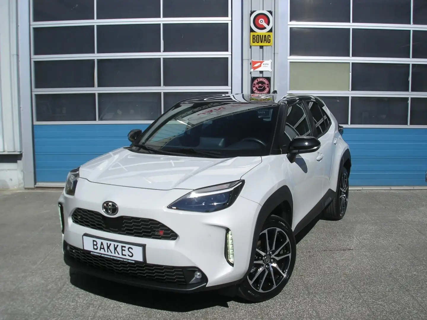 Toyota Yaris Cross 1.5 Hybrid GR Sport/JBL/SAFETY/Dynamic Grey Gris - 2