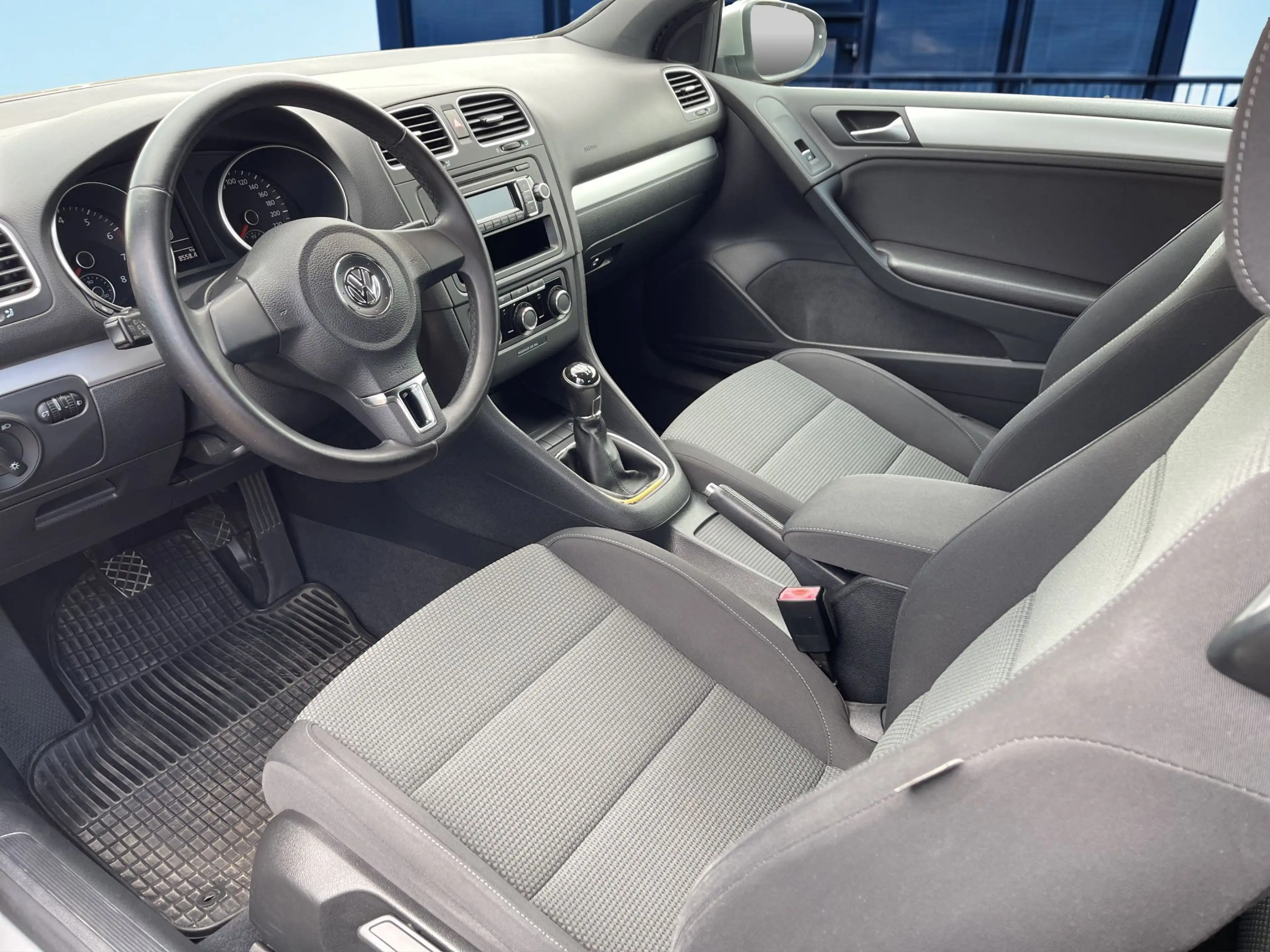Volkswagen Golf Cabriolet Cabrio BMT 1,2 TSI — photo 9