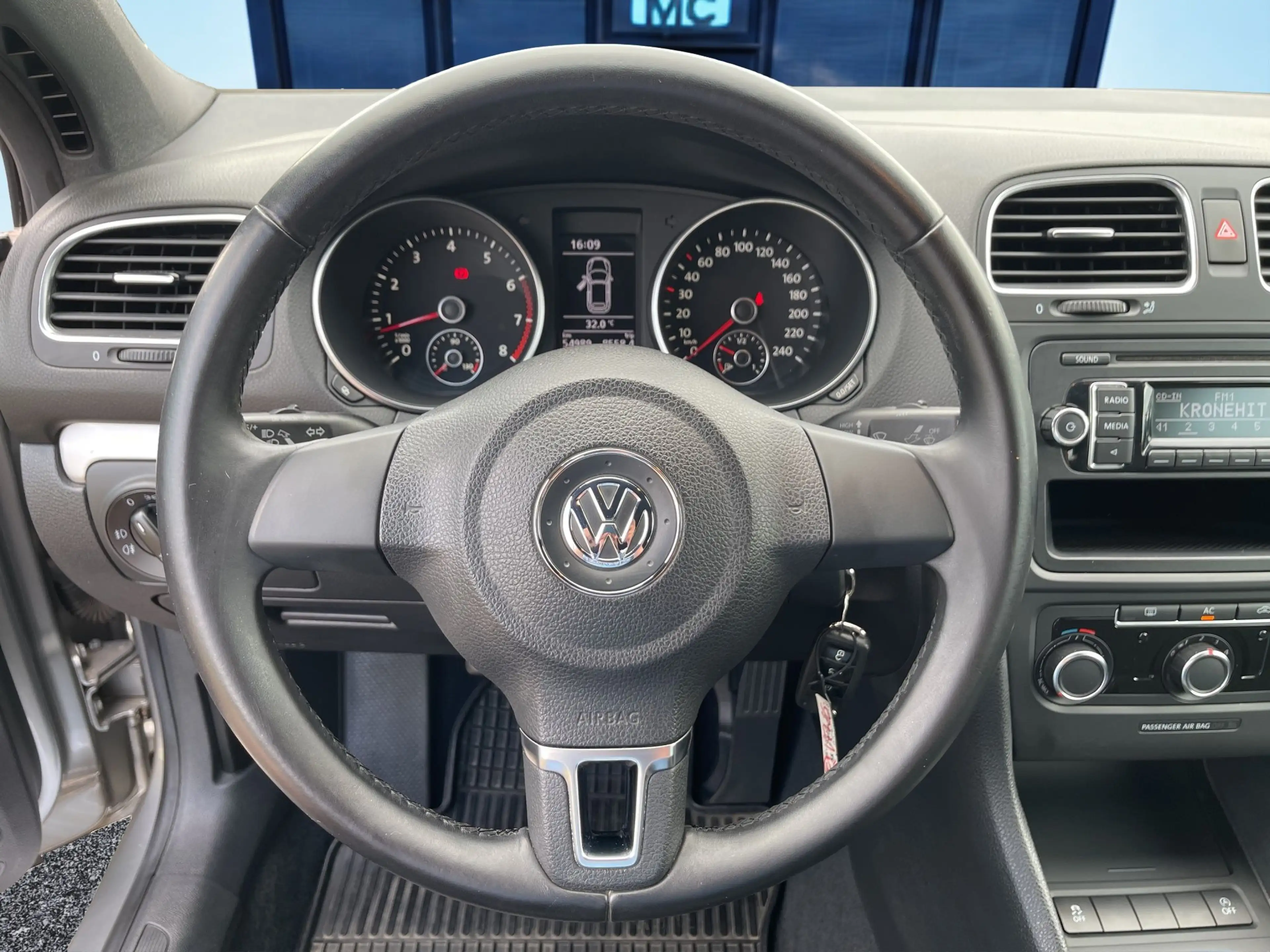 Volkswagen Golf Cabriolet Cabrio BMT 1,2 TSI — photo 11