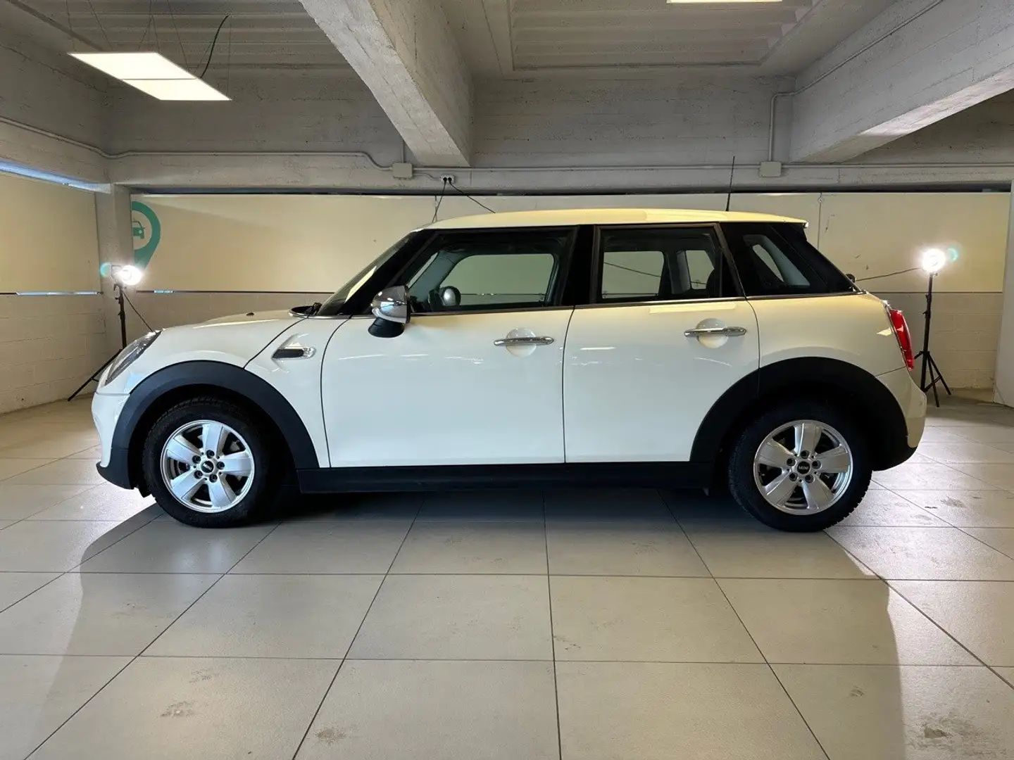 MINI One One 75kW Beige - 2
